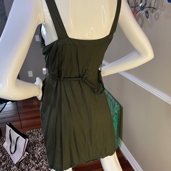 Dress size L - Picture 2 of 2